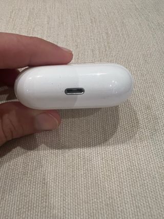 Caja AirPods Pro A2084