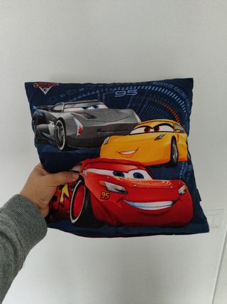 Peluche y cojín Rayo McQueen Cars