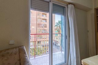 Piso en alquiler en Carolinas Altas en Alicante