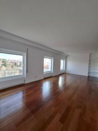 Piso en alquiler en Nuevos Ministerios - Ríos Rosas en Madrid