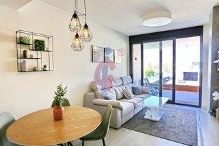 Piso en venta en Puerto Deportivo en Guardamar del Segura