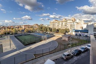 Piso en venta en San Francisco Javier en Granada