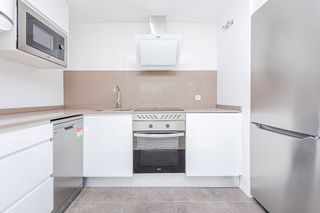 Piso en alquiler en Piovera - Conde Orgaz en Madrid