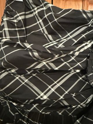 Falda cuadros blanco y negro