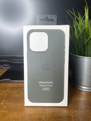 Funda iPhone 15 Pro Silicone MagSafe