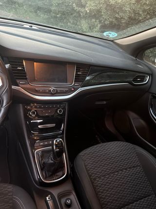 **OPORTUNIDAD** Opel Astra 1.6 CDTI 16V 110 CV