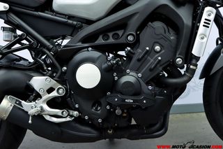 YAMAHA XSR 900