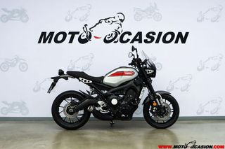YAMAHA XSR 900