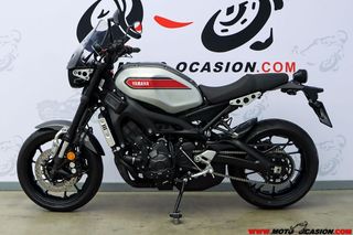 YAMAHA XSR 900