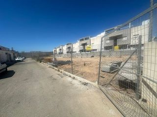 Solar en alquiler en Nueva Torrevieja - Aguas Nuevas en Torrevieja