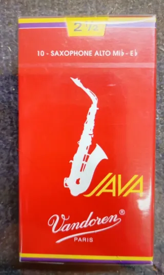 1 Caja de cañas para saxofón alto Vandoren