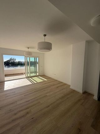 Piso en alquiler en Nueva Andalucía centro en Marbella