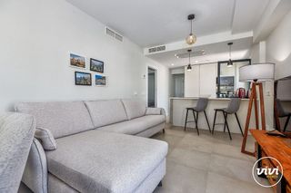 Piso en alquiler en La Carihuela en Torremolinos