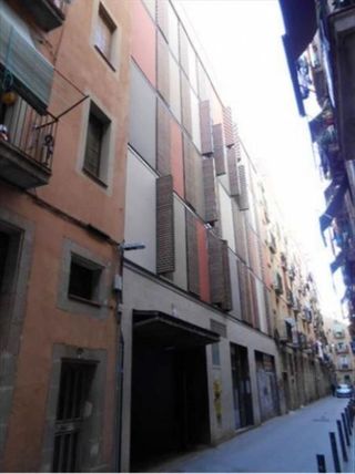Garaje en venta en El Raval en Barcelona