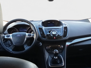 ¡SIN ENTRADA! FORD KUGA