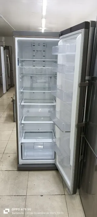 NEVERA SAMSUNG DE UNA PUERTA  NO FROST ENERGÍA A++