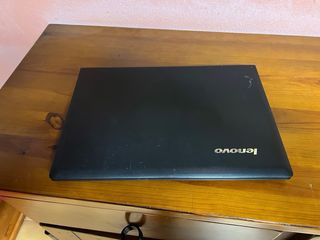 Lenovo i5 12GB RAM Portátil