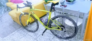 Bicicleta Carretera Cannondale Amarilla