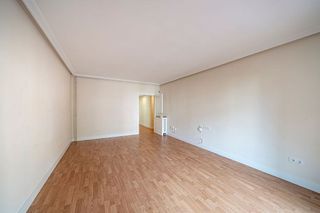 Piso en alquiler en Fuente del Berro en Madrid