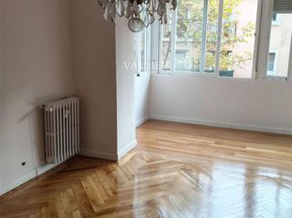 Piso en alquiler en Cuatro Caminos en Madrid