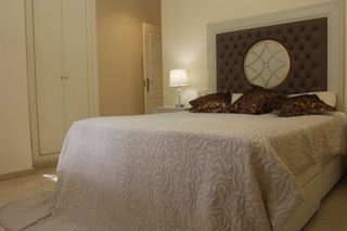 Piso en alquiler en Los Naranjos - Las Brisas en Marbella