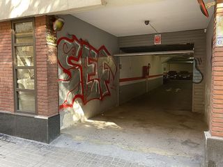 Garaje en venta en La Bordeta en Barcelona