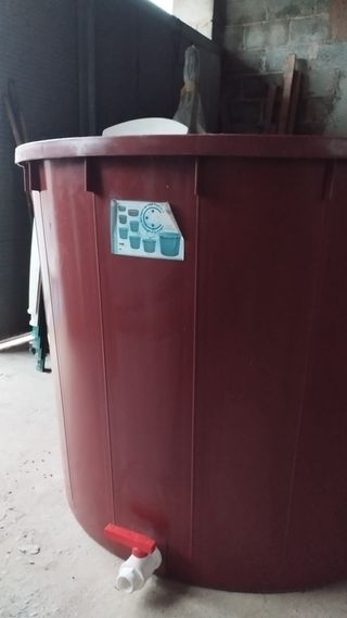 Tino in plastica ottimo stato