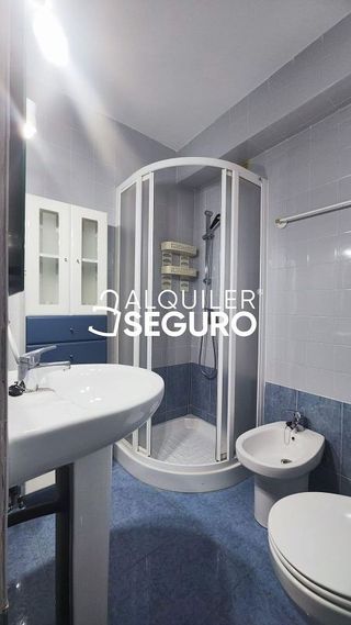 Piso en alquiler en Peñagrande en Madrid