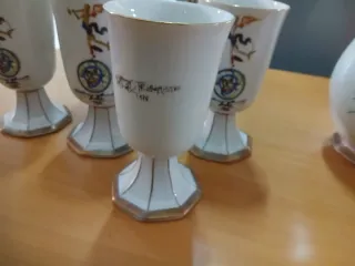 Servicio de vino Salvador Dalí: 6 copas y jarra y