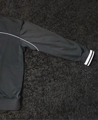 Chaqueta deportiva Nike negra