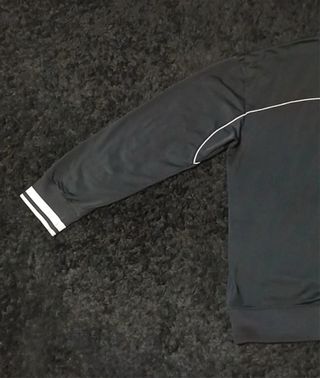 Chaqueta deportiva Nike negra