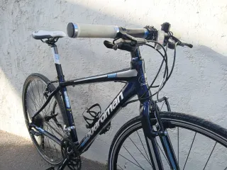 Bicicleta deportiva híbrida 45 cm cuadro 400,€