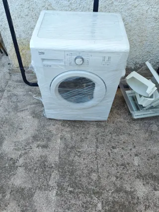 Lavadora Beko blanca