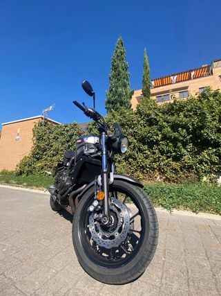 Yamaha XSR700 Gris