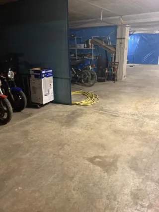 En Vendrell: Parking / box /  trastero