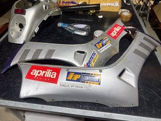 Carenados Aprilia SR (Tapas e Intermitentes)