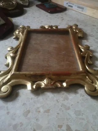 Marco antiguo madera para enmarcar