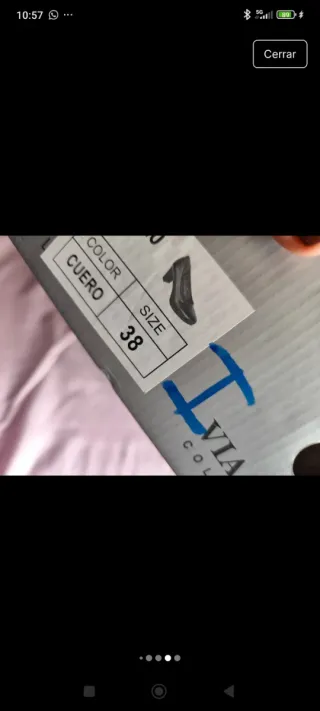 Zapatos de tacón marrones nuevos