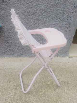 Trona para muñeca rosa