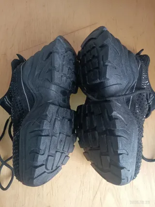 Sapatilhas Sola Grossa Pretas