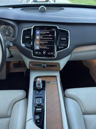 Volvo XC90 2016