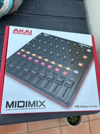 Akai MIDIMIX Controlador DJ NUEVO