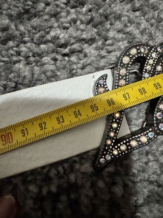 Cintura bianca taglia S con fibbia gioiello