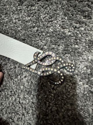 Cintura bianca taglia S con fibbia gioiello