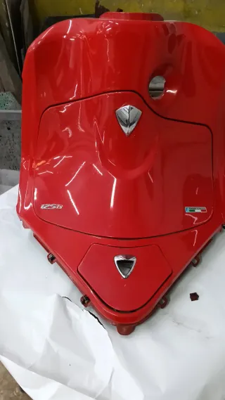 Despiece Piaggio fly 125cc Roja