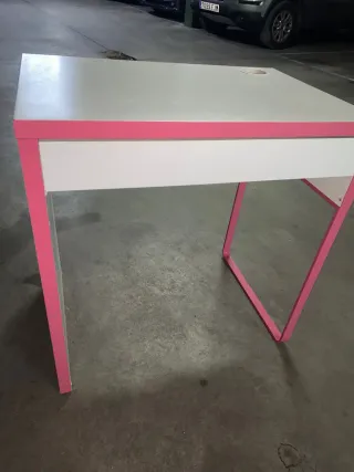 Mesa escritorio juvenil rosa y blanco