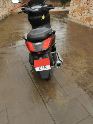 Yamaha X-MAX 125