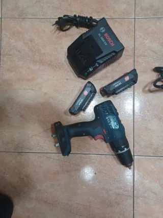Taladro Bosch GSB 18-2-LI + Cargador