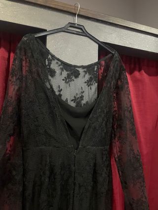 Vestito nero lungo pizzo trasparenze