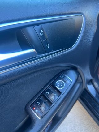 Mercedes-Benz Clase B180 CDI / Manual / Año 2012